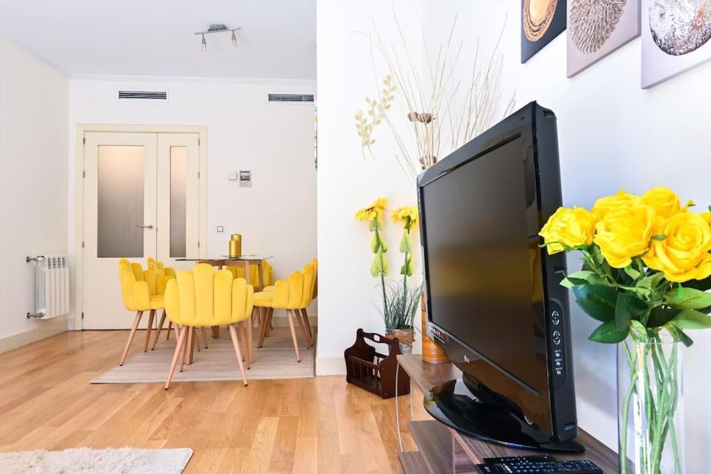 For Temporal Con Estilo Y Comodidad En Eros 14 Appartement Madrid
